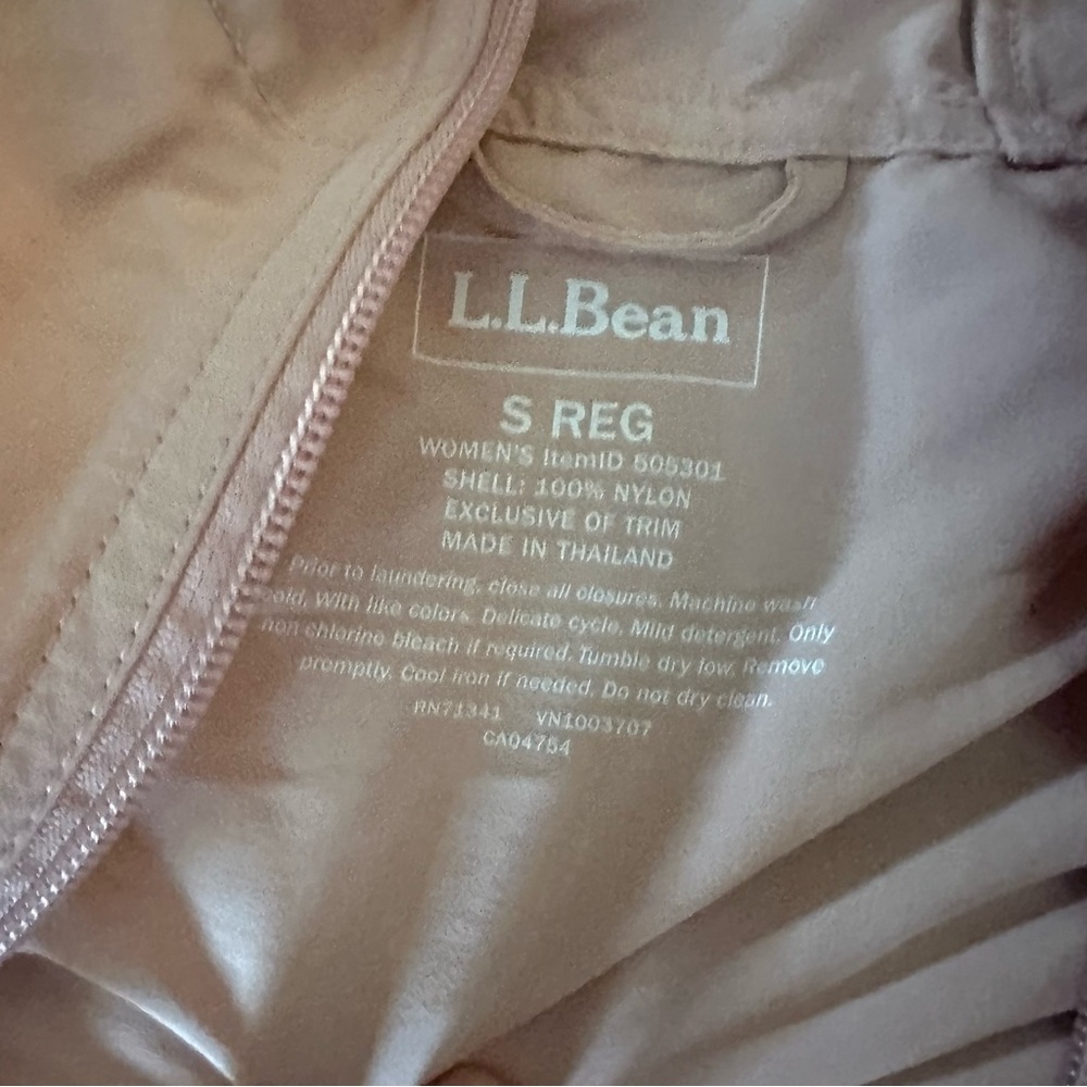 L.L.Bean Logo Patch Jacket - Beige with Black Patch - Picture 7 of 9